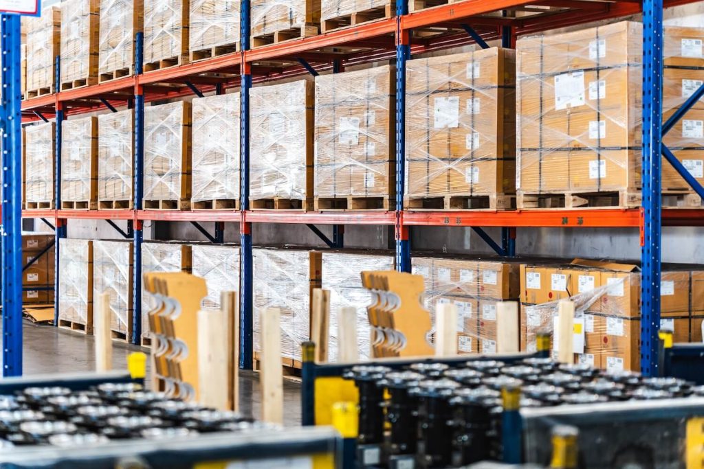 How South Denver Commercial Office Storage and Logistics Management Can Cut Operational Costs