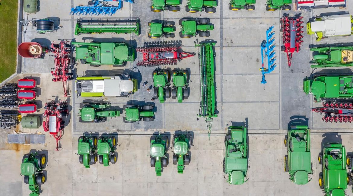 The Benefits of Using San Diego Outdoor Storage Yards For Oversized Equipment