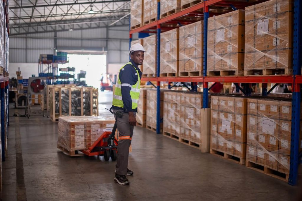 How Flexible Warehouse Storage Can Make Holiday Supply More Manageable