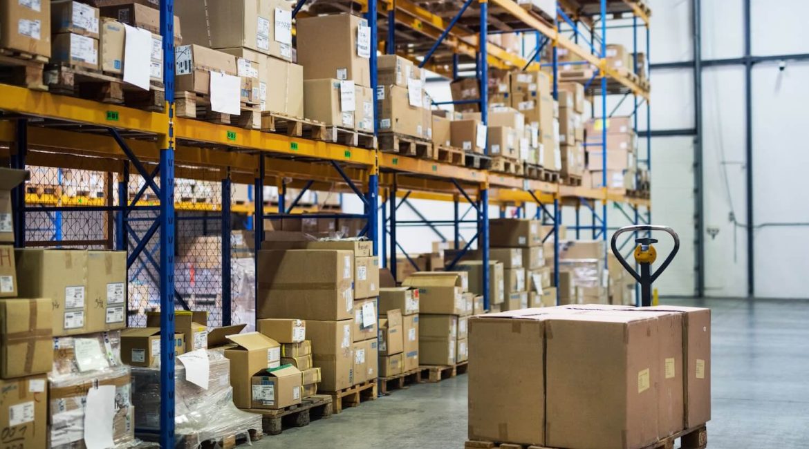 How Is Warehousing Getting Better and Changing With AI and Technology Evolving warehouse