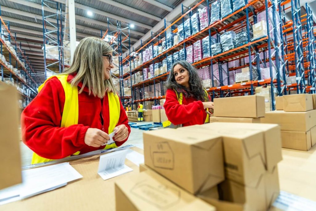 How Having a Wide Warehousing Network Can Make Your Business Flow Better During The Holidays