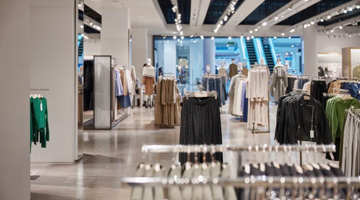 How Professional FF&E Helps Improve Retail Logistics